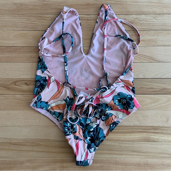Billabong Floral print lined deep v-neck swimsuit - Picture 4 of 8